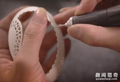 一天不玩蛋就手癢!蛋在他的手裡被玩出了花