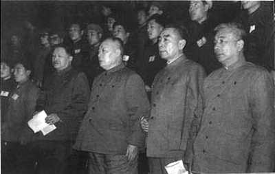 毛澤東為何肯定眾目睽睽下編造毛主席語錄的他？