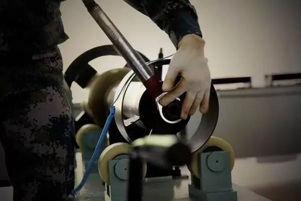 海軍最危險的工作，竟然在這裡