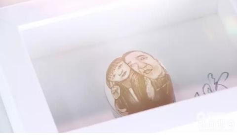 一天不玩蛋就手癢!蛋在他的手裡被玩出了花