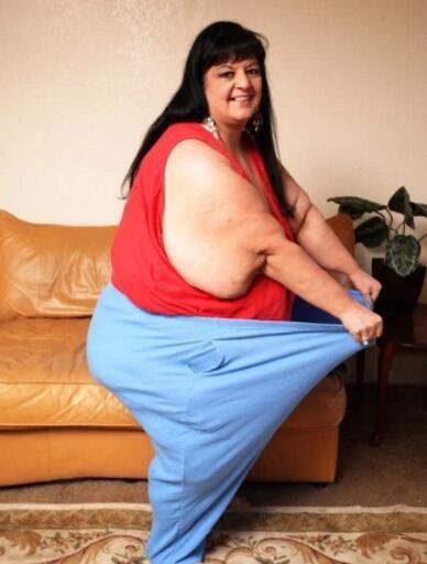 為滿足男友異癖，爆胖遭甩，一個小伙的出現讓她感動