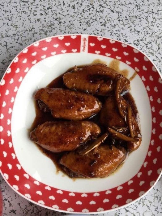 和男友異地戀8年,每周看到我給他做的,決定娶我