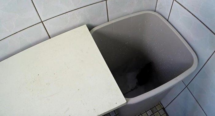 驚呆：小伙只用2張A4紙就做了一部捕鼠神器