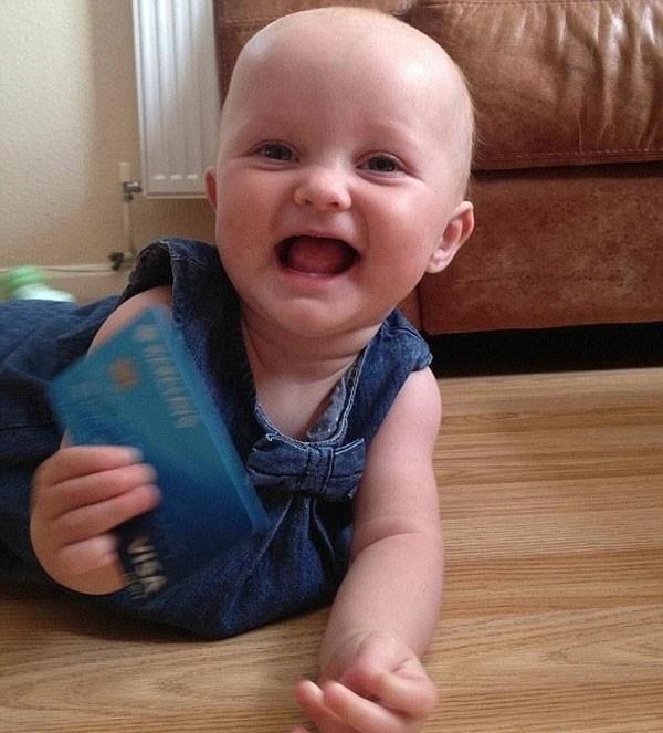 小女孩只能活兩天 父親為其辦婚禮