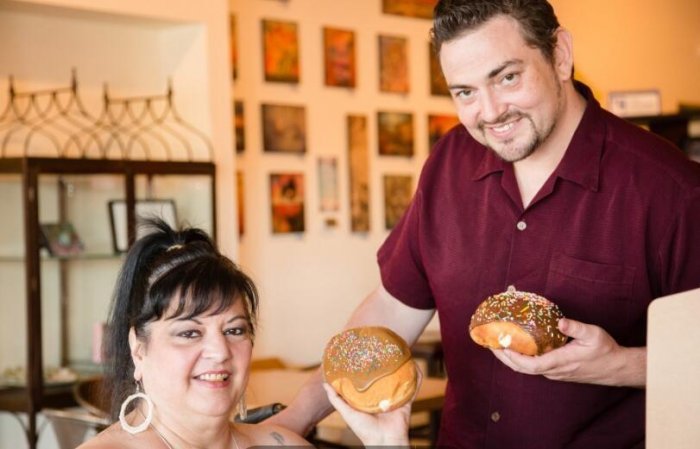 為滿足男友異癖，爆胖遭甩，一個小伙的出現讓她感動