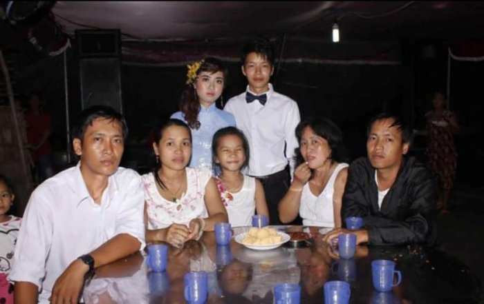 小伙網上曬7萬娶回的越南美嬌娘，細心網友發現問題