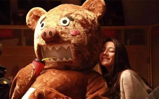 她是盛一倫最惦念的人，連陳偉霆都願意實力寵，出道三年就坐擁了千萬粉絲！