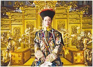 這個女人的葬禮卻等同國喪，民國政府和大使館降半旗