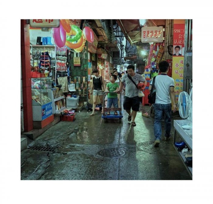 實拍城中村眾生相：意外街拍到美女