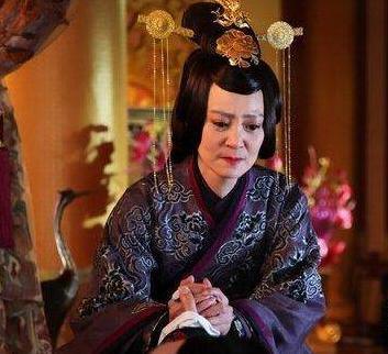 這個女人既是自由戀愛的先驅,也是史上最牛的母親