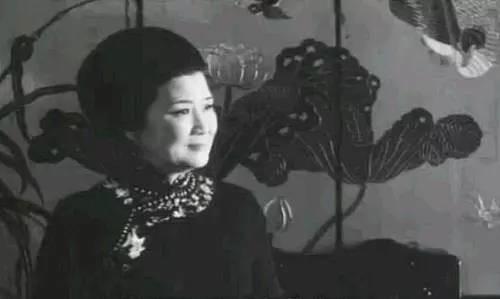 她傾國傾城，拒做蔣介石兒媳，卻征服了全世界！