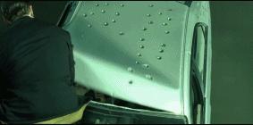 為拍追車戲建公路，拍完拆掉為100貧困戶建房子，這片你看過！