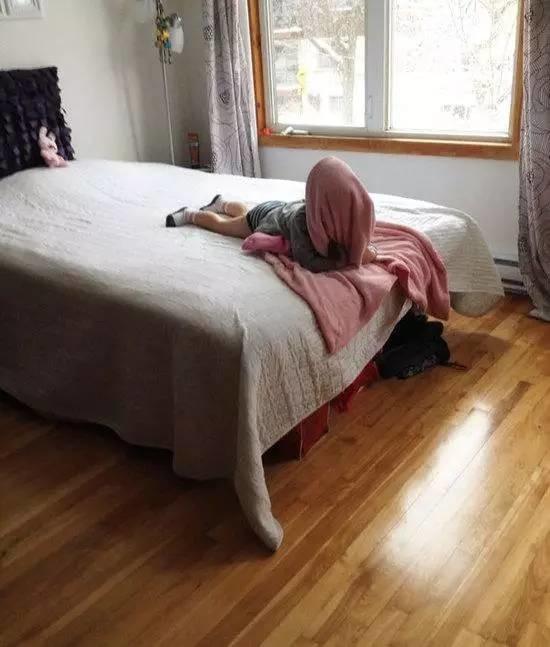 只要把眼睛遮住，全世界都看不見我！