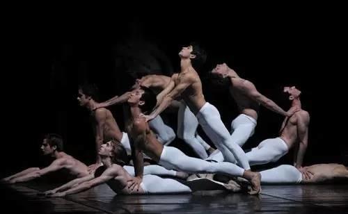 立冬時節,你需要一條更時尚保暖的「秋褲」