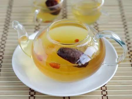 一粒枸杞滋補整個冬天,輕輕鬆鬆養出好氣色!好用又便宜