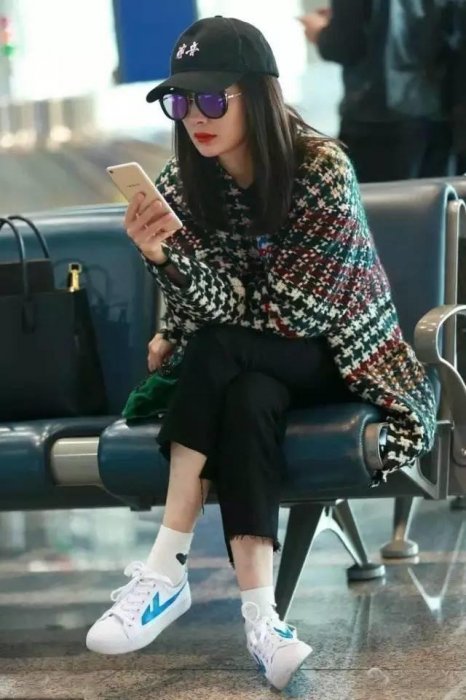 永遠走在時尚一線的小白鞋—我只要回力！