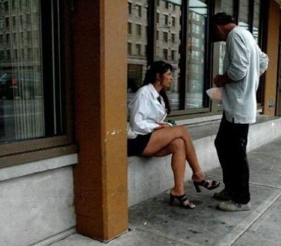 貧窮的「站街女」,內心是渴望被同情的!