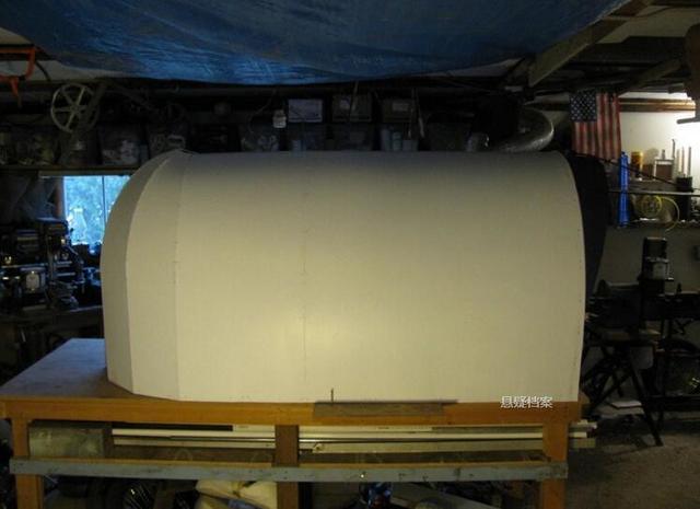 美國大爺想去旅行,花150美元親手打造房車