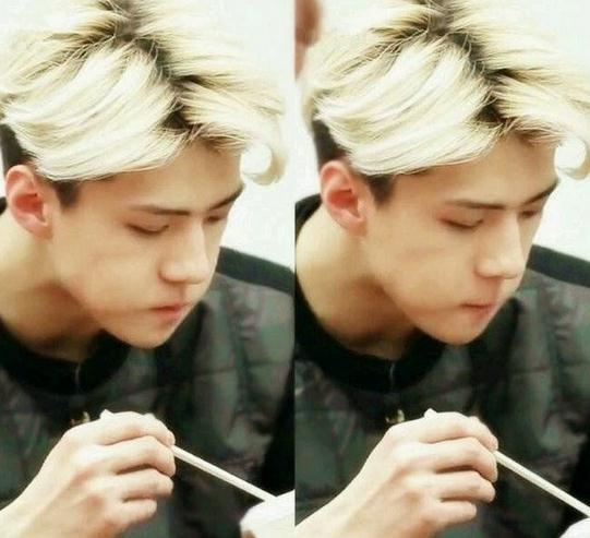 男星心形劉海造型，鹿晗吳世勛李易峰，誰最帥？
