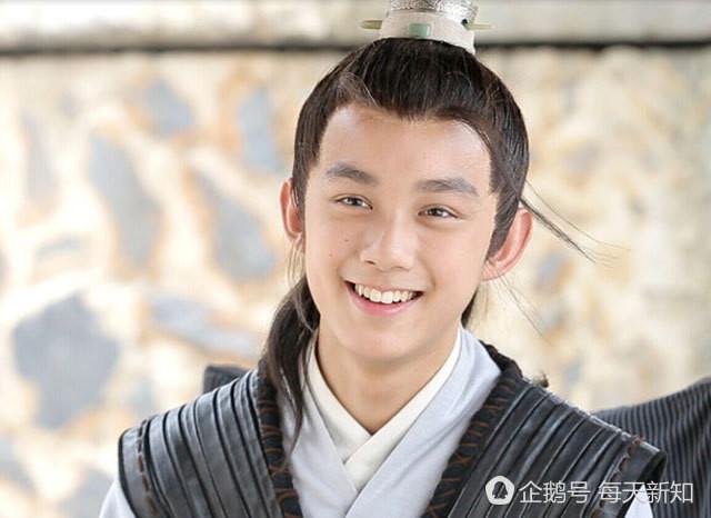 兩個快速崛起的95後小鮮肉，紛紛雙屏開花！