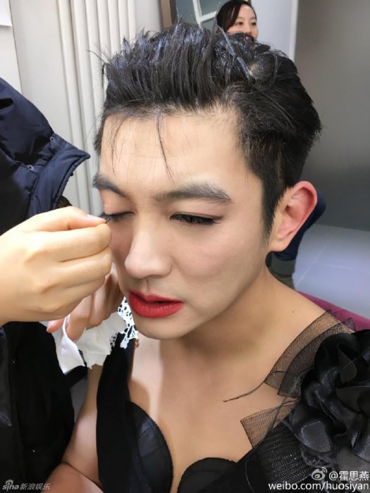 霍思燕把杜江玩壞，女裝杜江pk媳婦視覺上似贏了！