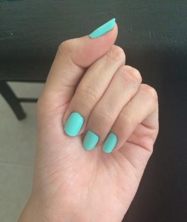 4根手指?外星人?美女美甲照引發激辯