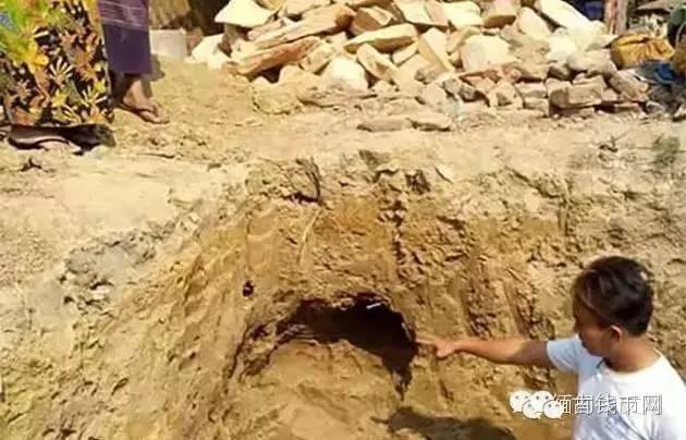 哇！挖廁所都挖出一堆百年珍寶，他隨後的舉動更讓人感動！