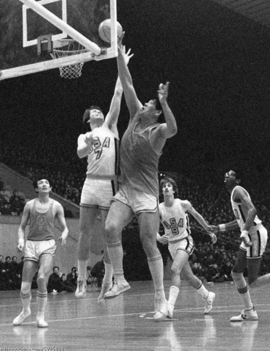 永遠走在時尚一線的小白鞋—我只要回力！