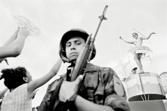 直擊選美之國的20張黑白紀實照