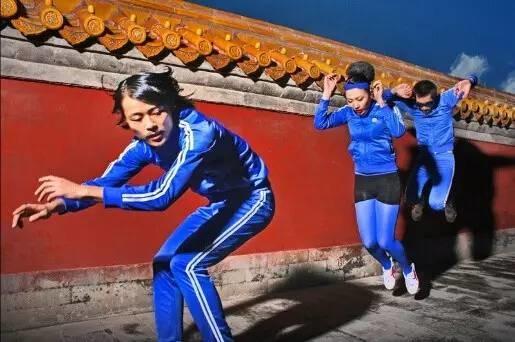 永遠走在時尚一線的小白鞋—我只要回力！