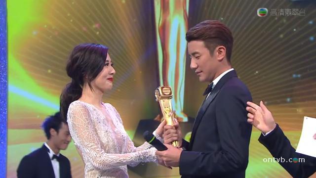 傳被富二代包養、腳踏兩隻船，「絕世好女友」唐詩詠委屈到淚崩！