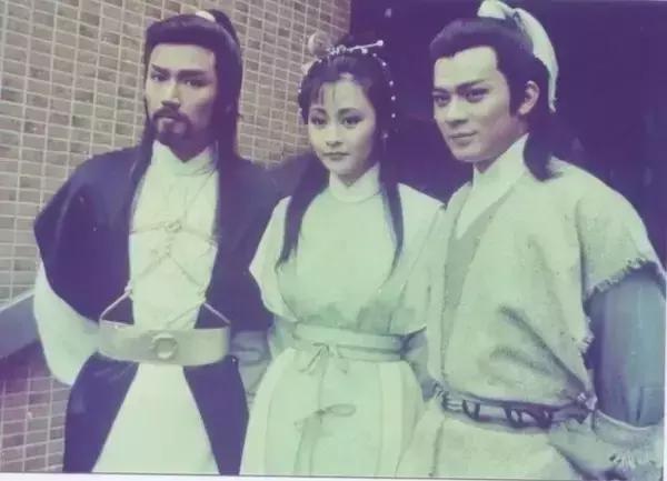 苗僑偉和黃日華關係好不好？曾說黃日華因為郭靖，收入夠用到現在