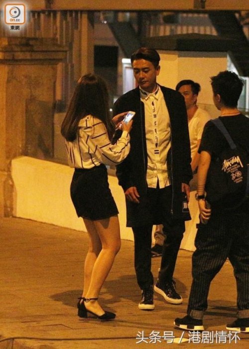 《溏心風暴3》熱拍中,黃宗澤開二百萬豪車中環被女粉絲圍!