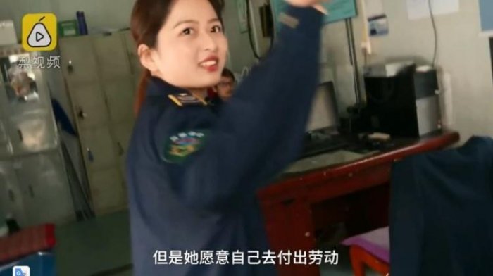 140路巴士女司機男乘客暴動！剛滿20歲…「初戀顏激美」：難怪天天有人坐過站