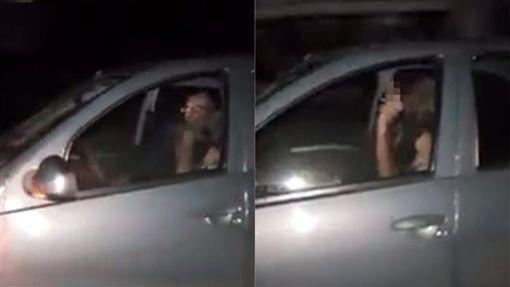就是等不及！激情男女不怕爽死邊開車邊%%...「危險車震」嚇壞路人 網笑：正港玩命關頭