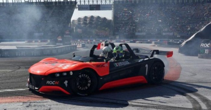 不拿搖桿改握方向盤！電競選手現實飆速竟「擊潰F1職業車手」…超神猛逆轉勝！