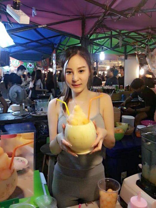 還記得泰國「果汁西施」嗎？他朝聖驚人近況...當場呆住　網哭：女神都是別人的(影)