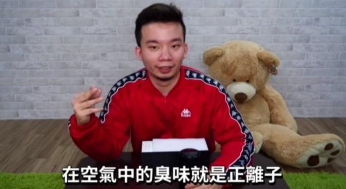 youtuber為點閱不要命了！「50台空氣清淨機v.s.毒氣室」10分鐘後走進去....(影