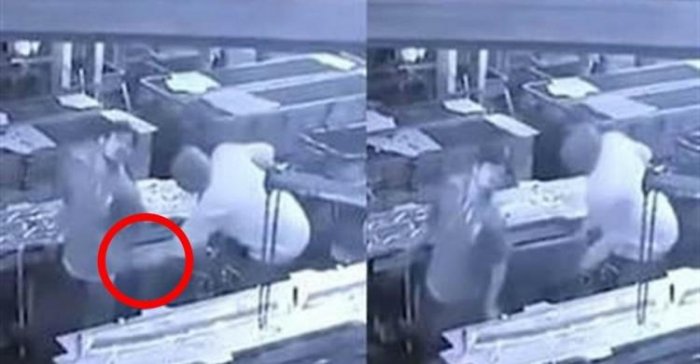 90秒驚悚畫面曝光!上司拿空壓槍「灌他肛肛」...瞬間癱軟肛裂掛了!千年殺必死 (影