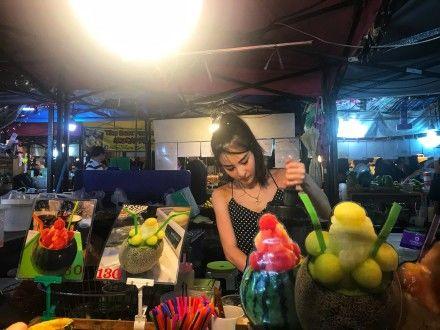 還記得泰國「果汁西施」嗎？他朝聖驚人近況...當場呆住　網哭：女神都是別人的(影)