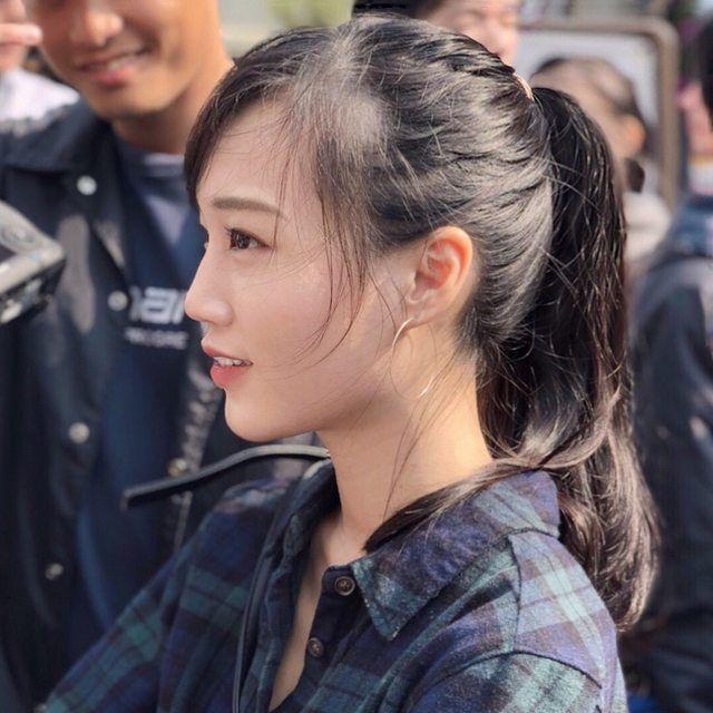 姐姐生日快樂… 弟弟跨海祝福竟出賣「超清新+笑容甜死人」網友搶當姐夫:還單身嗎?