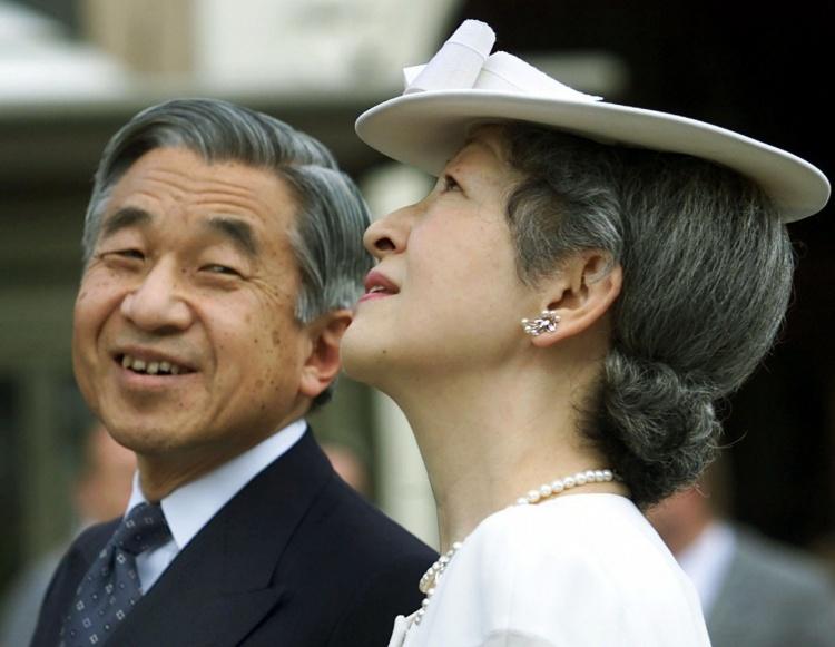 日本首位平民皇后「時光倒轉60年」盛事美顏網狂讚!難怪天皇愛她一甲子始終如一(19P)