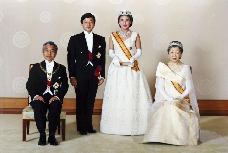 日本首位平民皇后「時光倒轉60年」盛事美顏網狂讚!難怪天皇愛她一甲子始終如一(19P)
