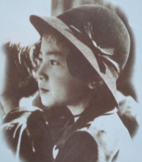 日本首位平民皇后「時光倒轉60年」盛事美顏網狂讚!難怪天皇愛她一甲子始終如一(19P)