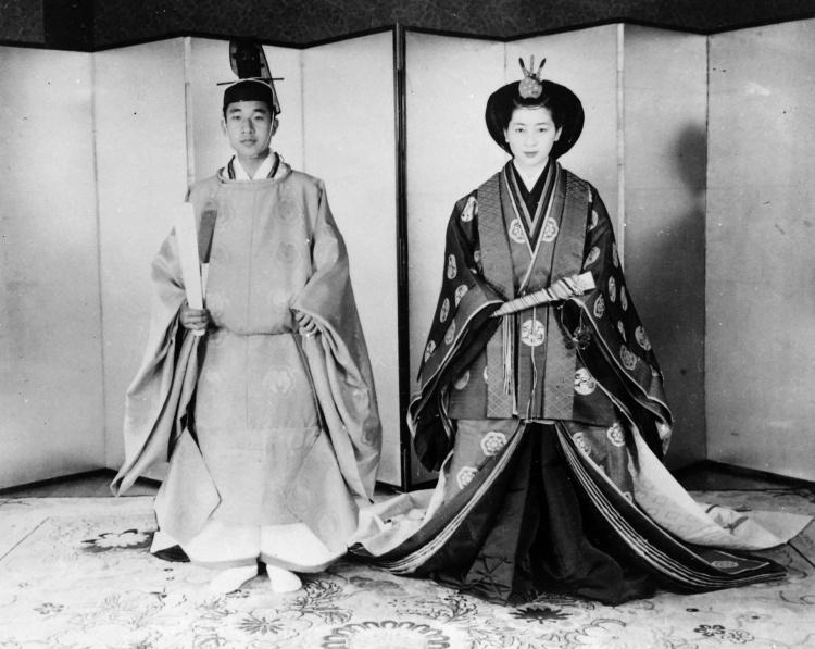 日本首位平民皇后「時光倒轉60年」盛事美顏網狂讚!難怪天皇愛她一甲子始終如一(19P)
