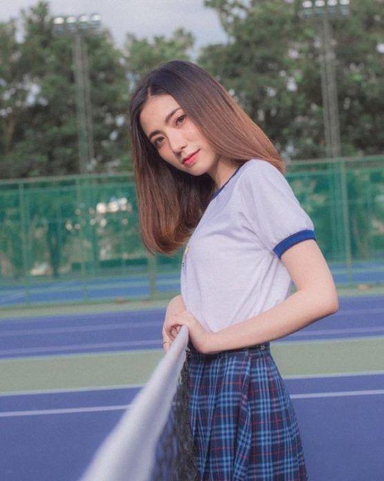 午休不睡覺!隔壁「正妹女同事意外的秘密」全看到了… 網友:重播一遍遍還不夠!