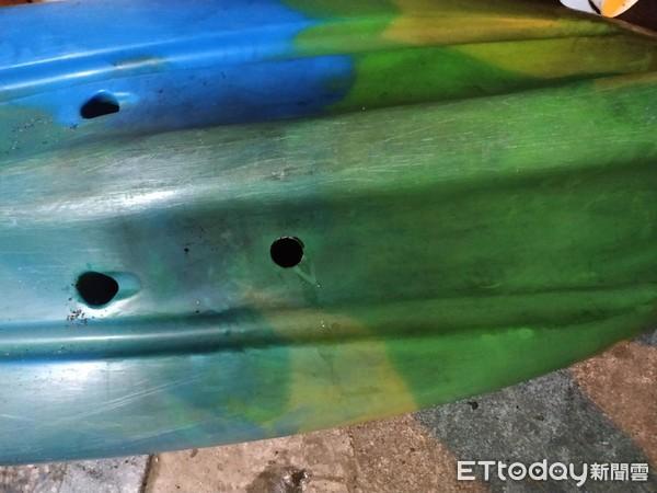 海上求婚毀了！26獨木舟遭離奇鑽洞　17人險滅頂「這是謀殺」