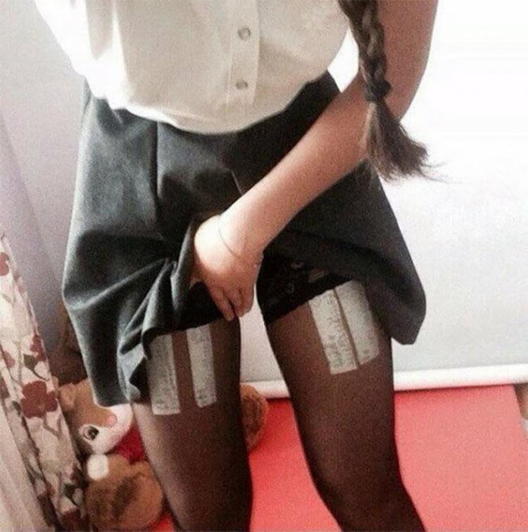 學生妹為考試高分..裙子一掀「雙腿開開換A+」老師都害羞不敢直視!畫面太美誰看誰母湯