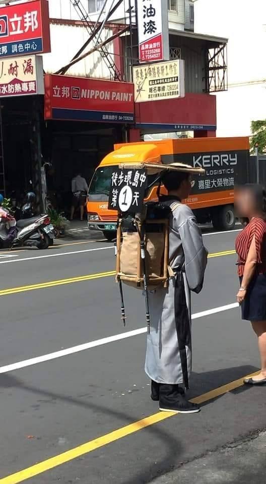 甯采臣是你？網友目擊「古代書生路上跑」..詭異畫面讓萬人笑翻！網：我中午也看到！