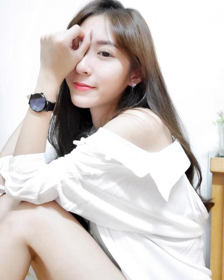 輔大眼鏡妹超仙！網友怒神現況「長相甜到長螞蟻」一笑心融化..女友感滿點！看了就心動